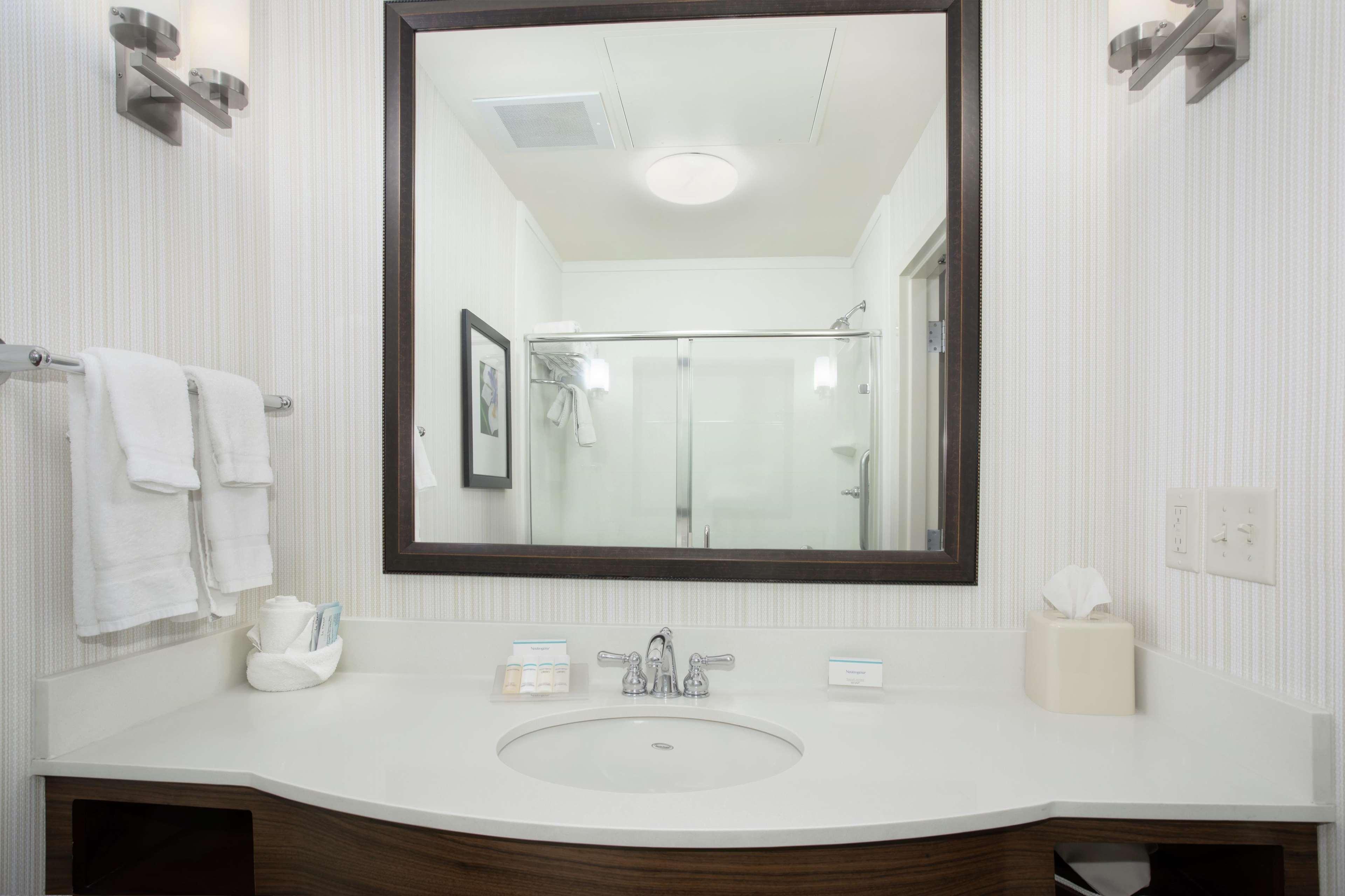 Hilton Garden Inn Lincoln Downtown/Haymarket Ngoại thất bức ảnh