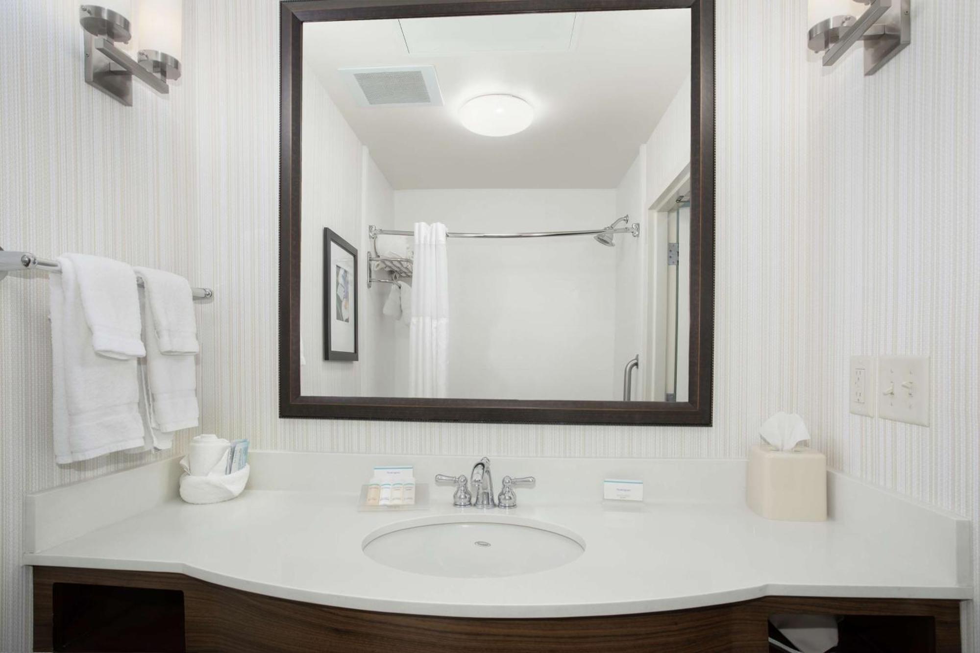 Hilton Garden Inn Lincoln Downtown/Haymarket Ngoại thất bức ảnh