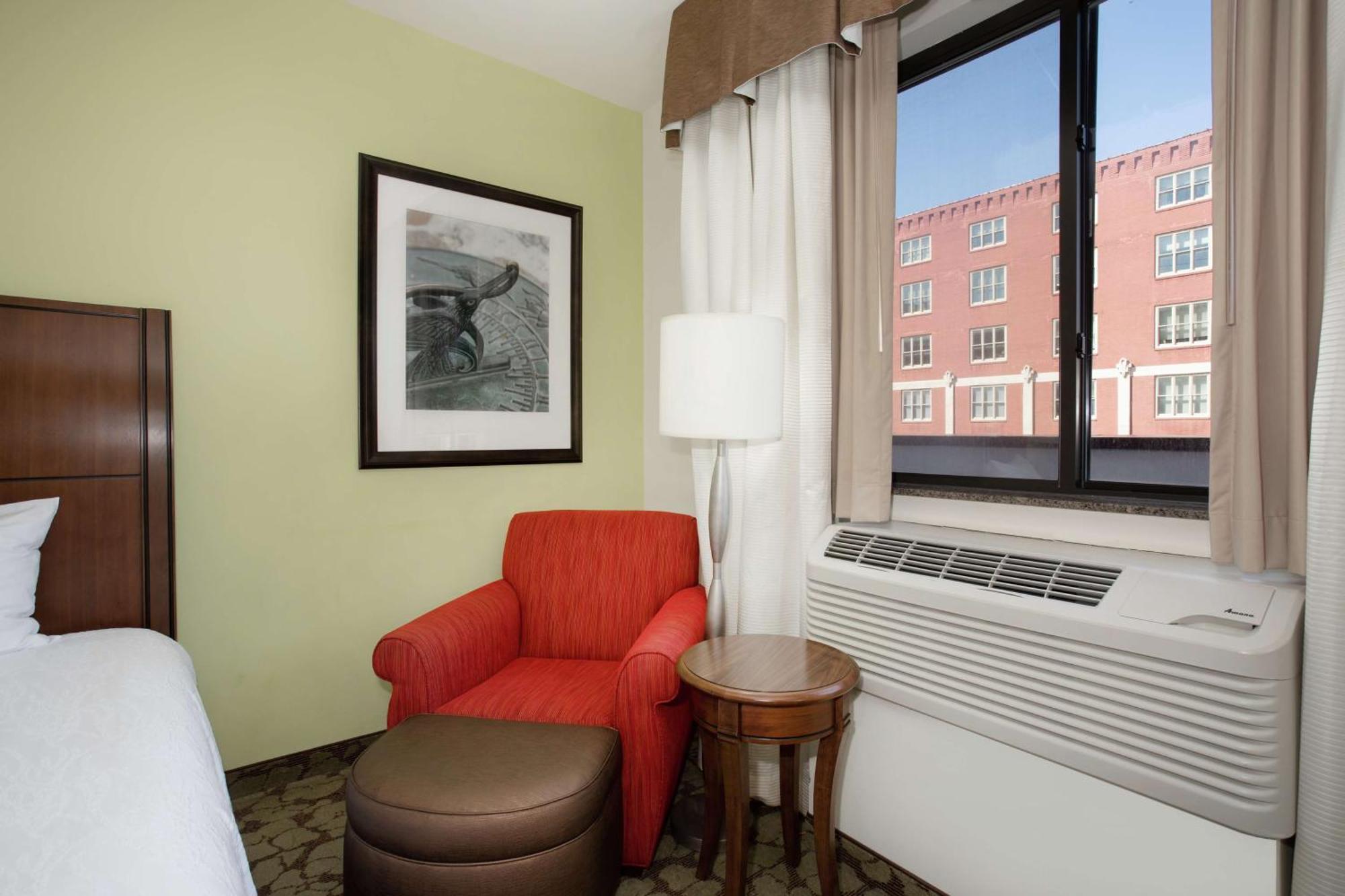 Hilton Garden Inn Lincoln Downtown/Haymarket Ngoại thất bức ảnh