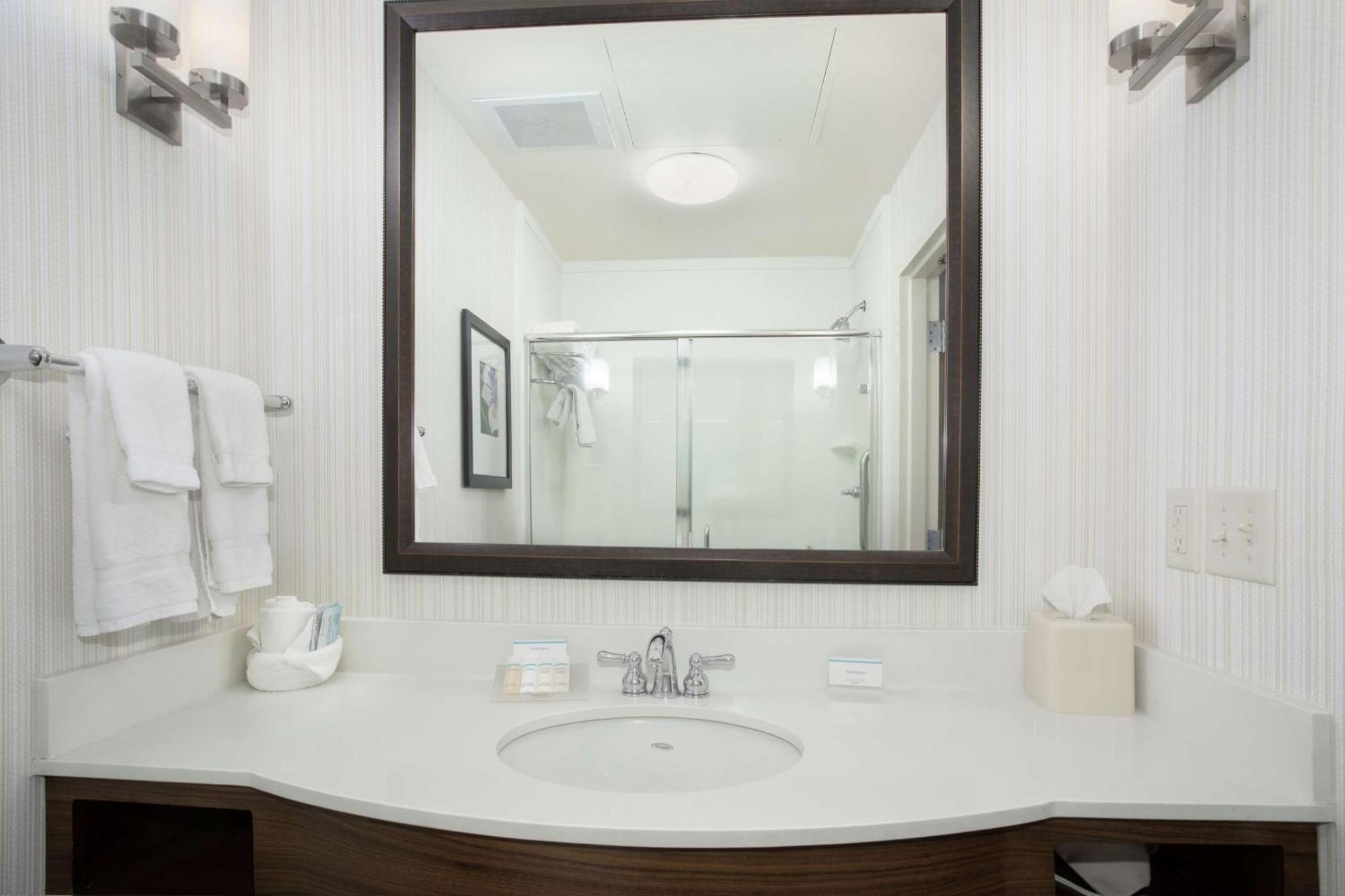 Hilton Garden Inn Lincoln Downtown/Haymarket Ngoại thất bức ảnh
