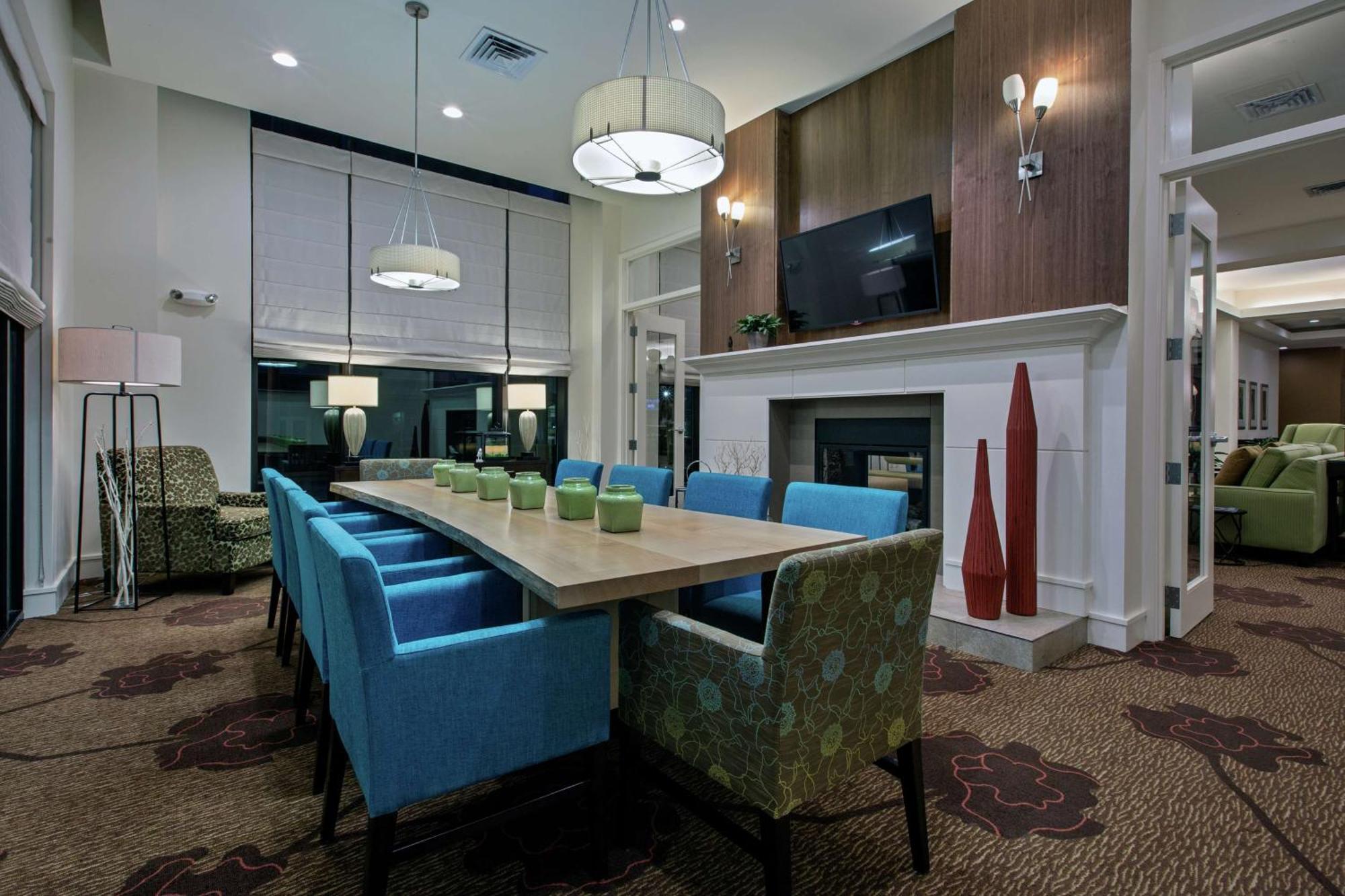 Hilton Garden Inn Lincoln Downtown/Haymarket Ngoại thất bức ảnh