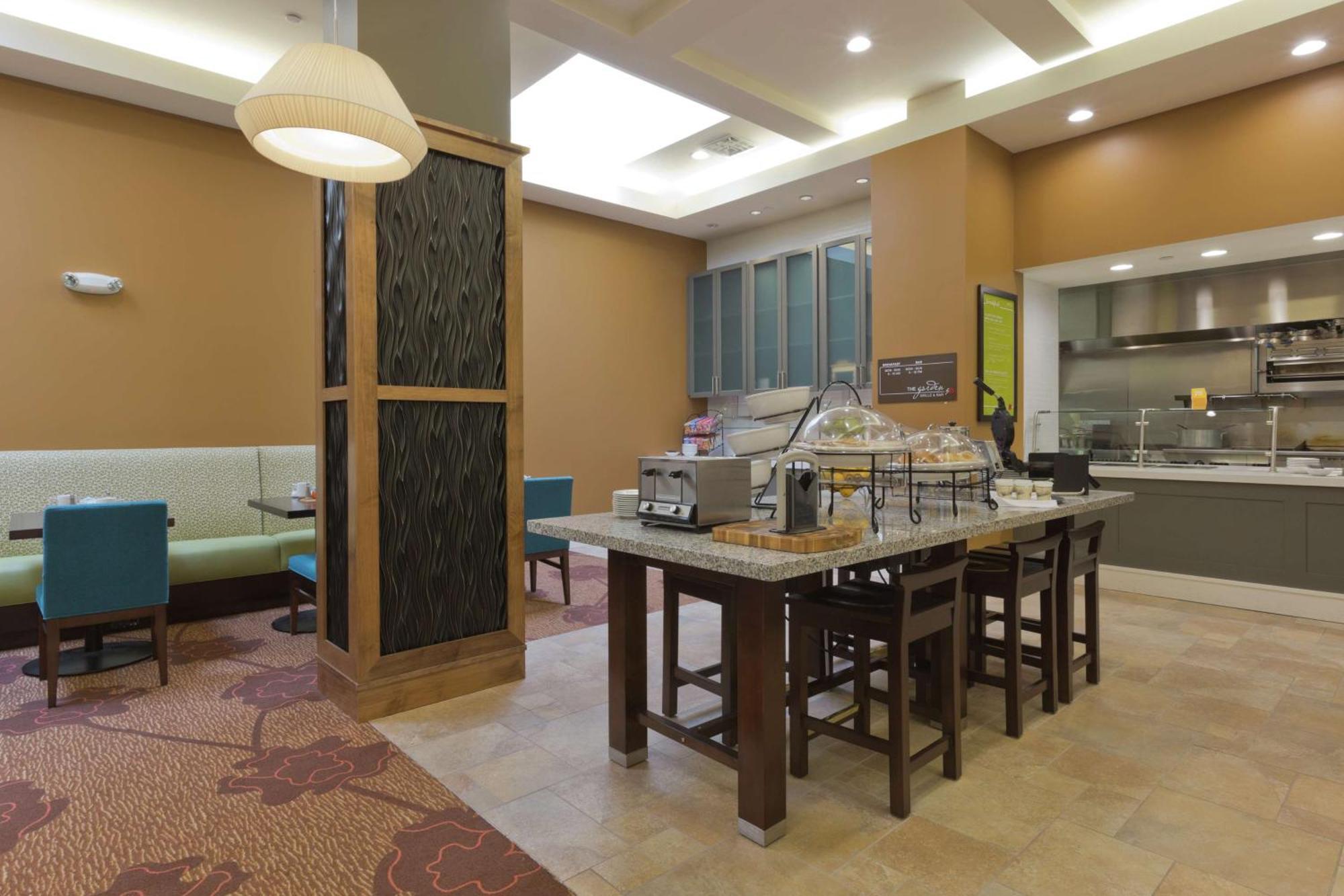 Hilton Garden Inn Lincoln Downtown/Haymarket Ngoại thất bức ảnh